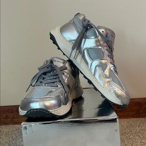 Ohne Retro Run Silver Barefoot Sneakers